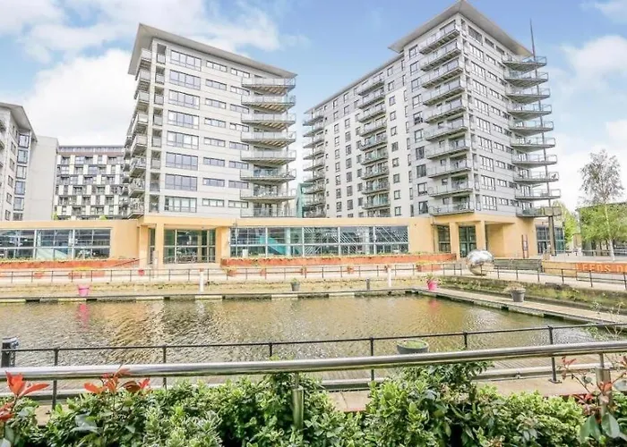 King Penthouse View&free Parking!