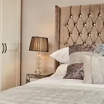 Apartment King Penthouse View&free Parking!