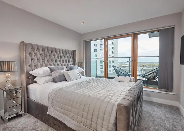 King Penthouse View&free Parking! Appartement